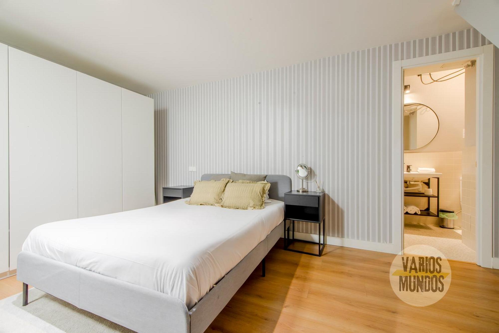Modern Apt & Cool Interior Design A 20 Metros Del Retiro E1 Madrid Exterior photo
