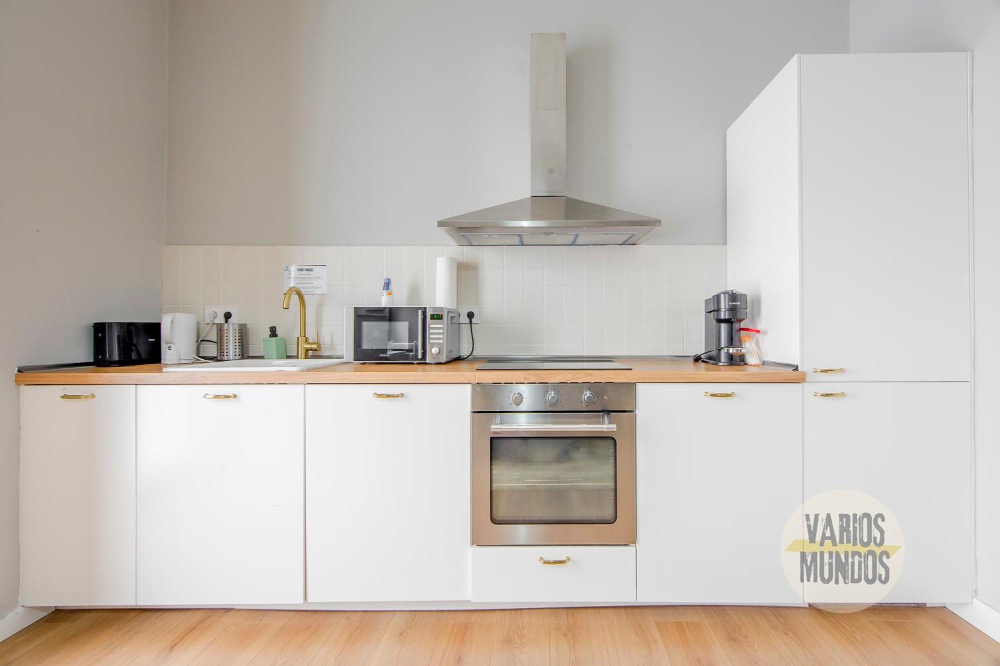 Modern Apt & Cool Interior Design A 20 Metros Del Retiro E1 Madrid Exterior photo